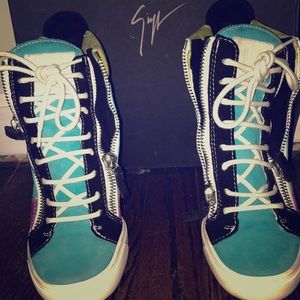 Giuseppe tennis shoe heel size 37